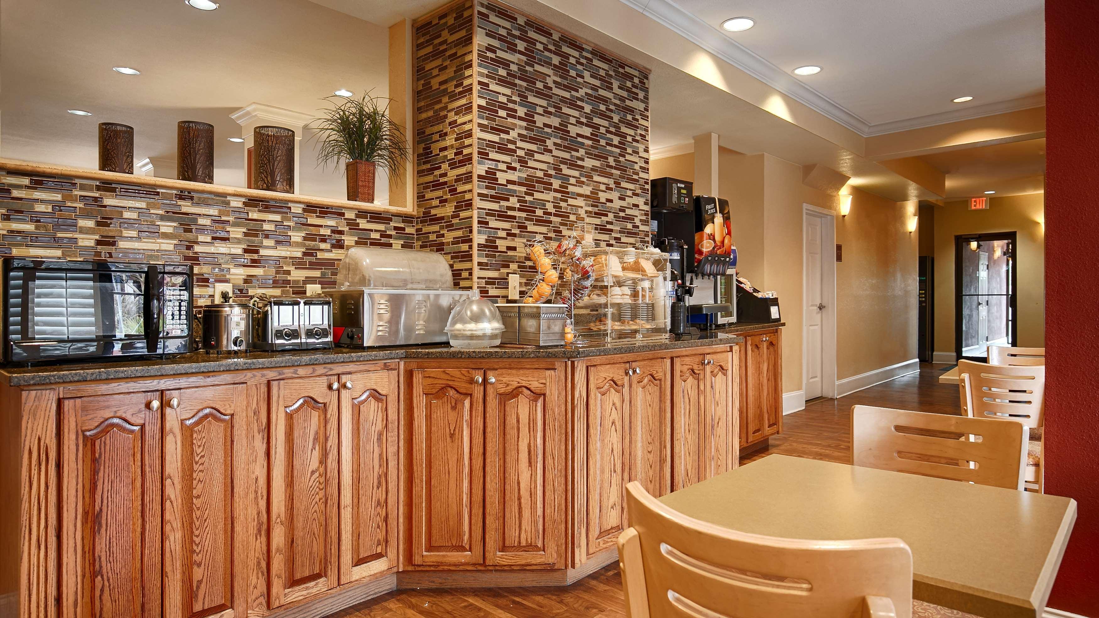 Best Western Wakulla Inn & Suites Crawfordville Exterior photo
